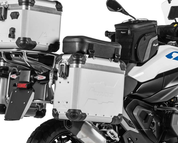 01-050-0904-0 3M reflective stripes for ZEGA Evo pannier edges, white (Parts supplied: 2 parts)