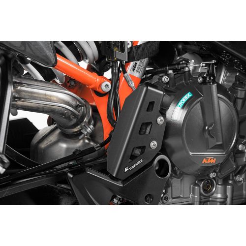 01-372-5525-0 Protezione pompa freno per KTM 890 Adventure/ 890 Adventure R/ 790 Adventure / 790 Adventure R/ Husqvarna Norden 901