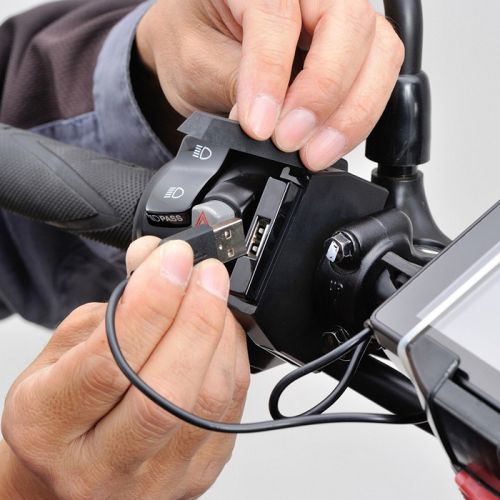 01-030-0215-0 Daytona presa USB