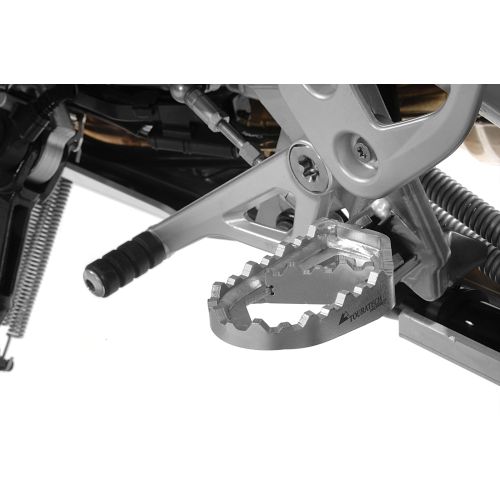 01-045-5315-0 Pedane poggiapiedi per i viaggi a lunga percorrenza *Works* per BMW R1300GS/ Adventure, R1250GS/ Adventure, R1200GS (LC)/ Adventure (LC), F900GS/ Adventure, F850GS/ Adventure, F800GS(2024-), F750GS